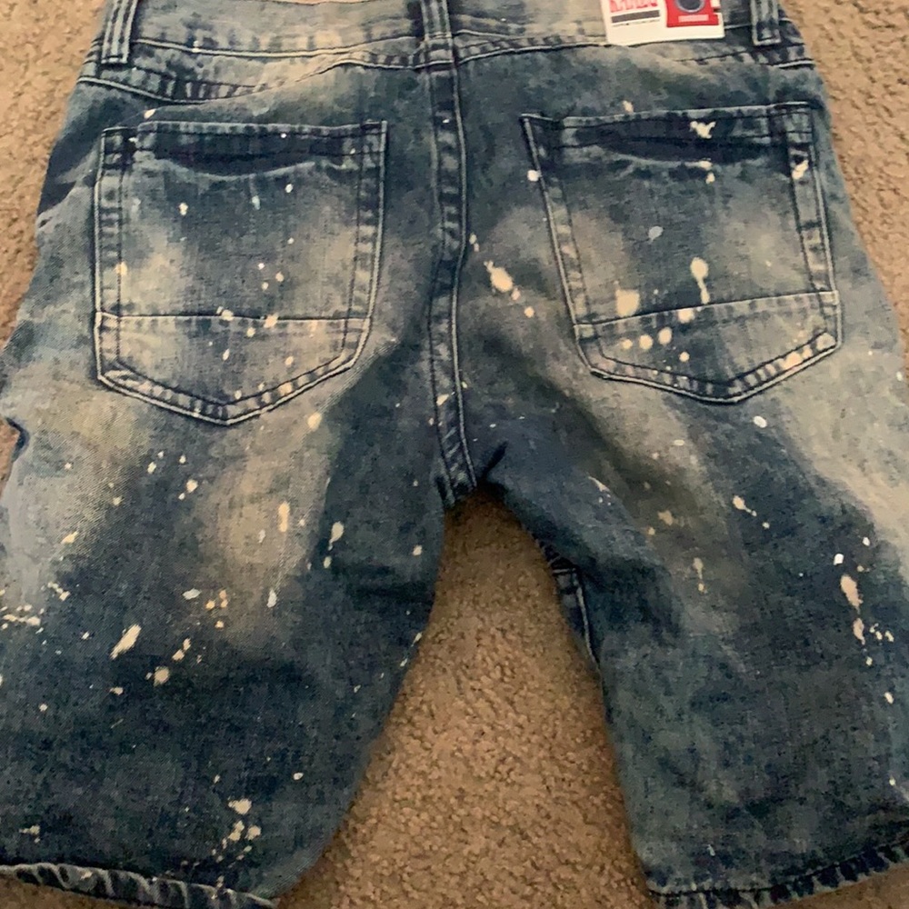 Jean-shorts. - Picture 2 of 5